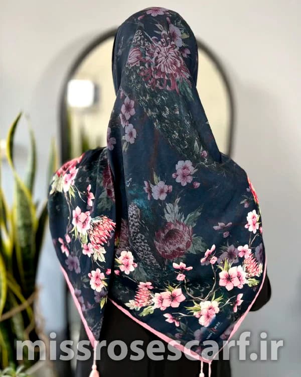 روسری طرح Flower canopy — تصویر ۳