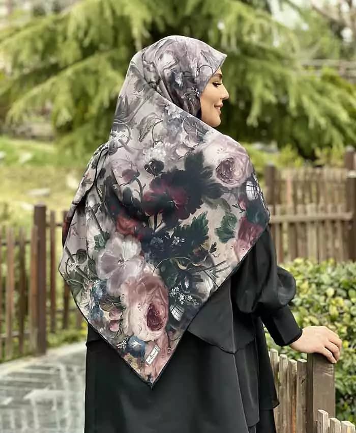 روسری طرح Lady of Heaven