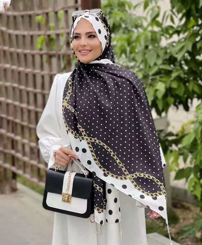 شال طرح خال خالی