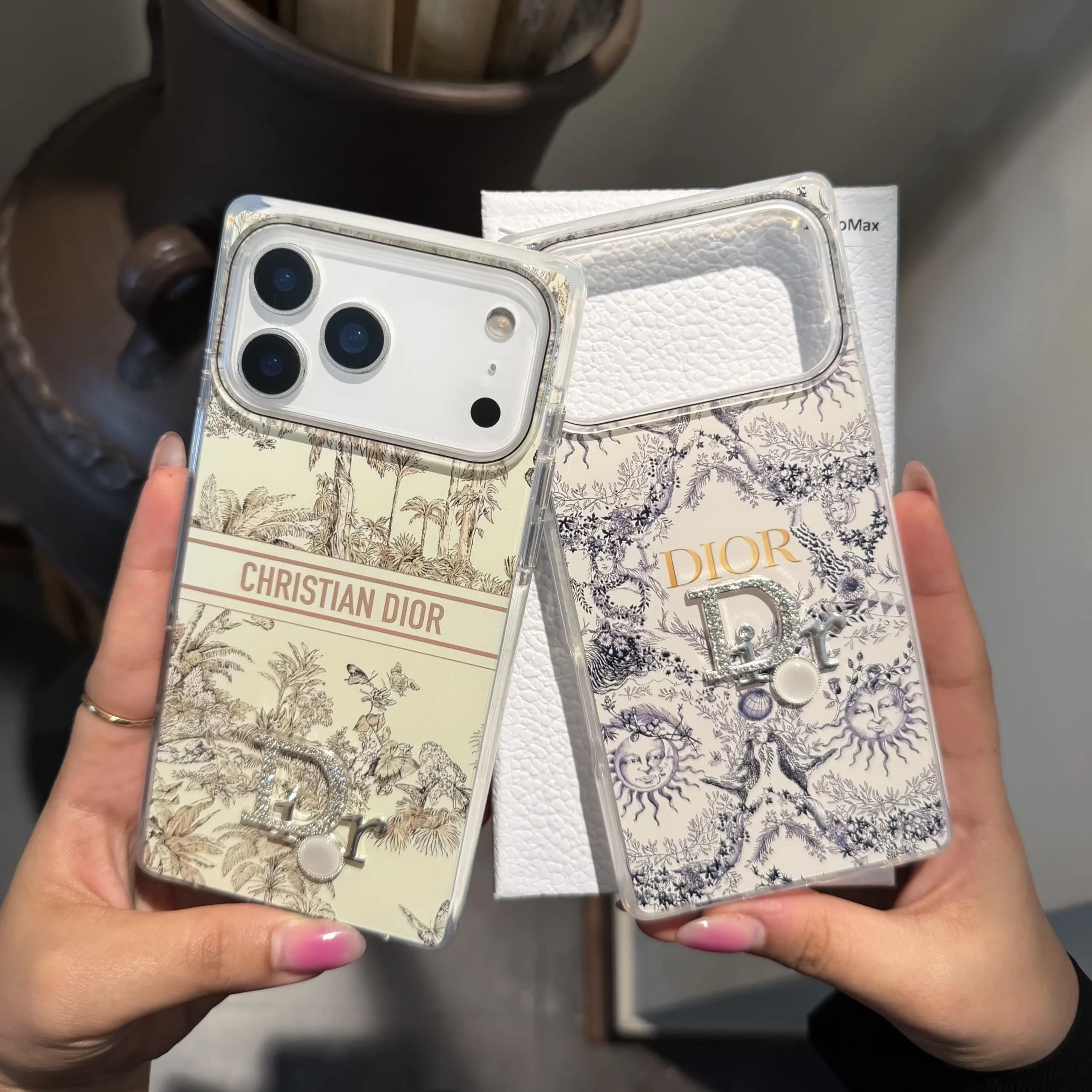 قاب VIP DIOR (آیفون)