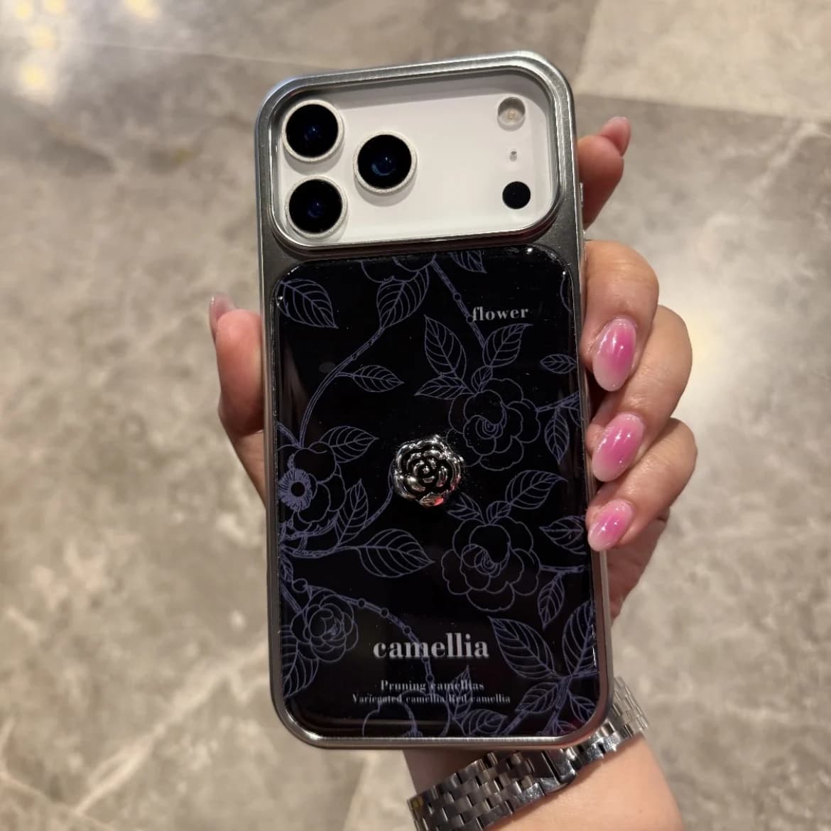 قاب camellia case (آیفون) — تصویر ۲