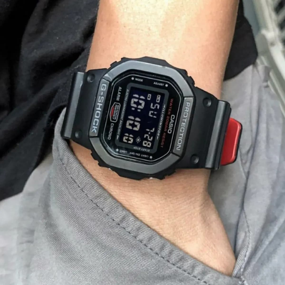 ساعت G-SHOCK مدل DW-5600HR-1D — تصویر ۹
