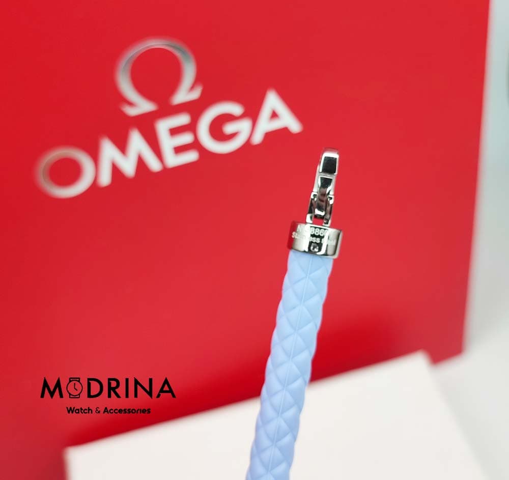دستبند امگا رابر آبی آسمانی مستر OMEGA BRACELET — تصویر ۳