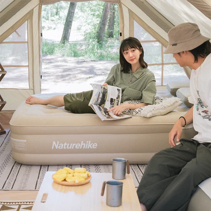 تشک بادی نیچرهایک دو نفره Naturehike Pvc Heightened Air Mattress With Air Pump – NH22FCD04 — تصویر ۲