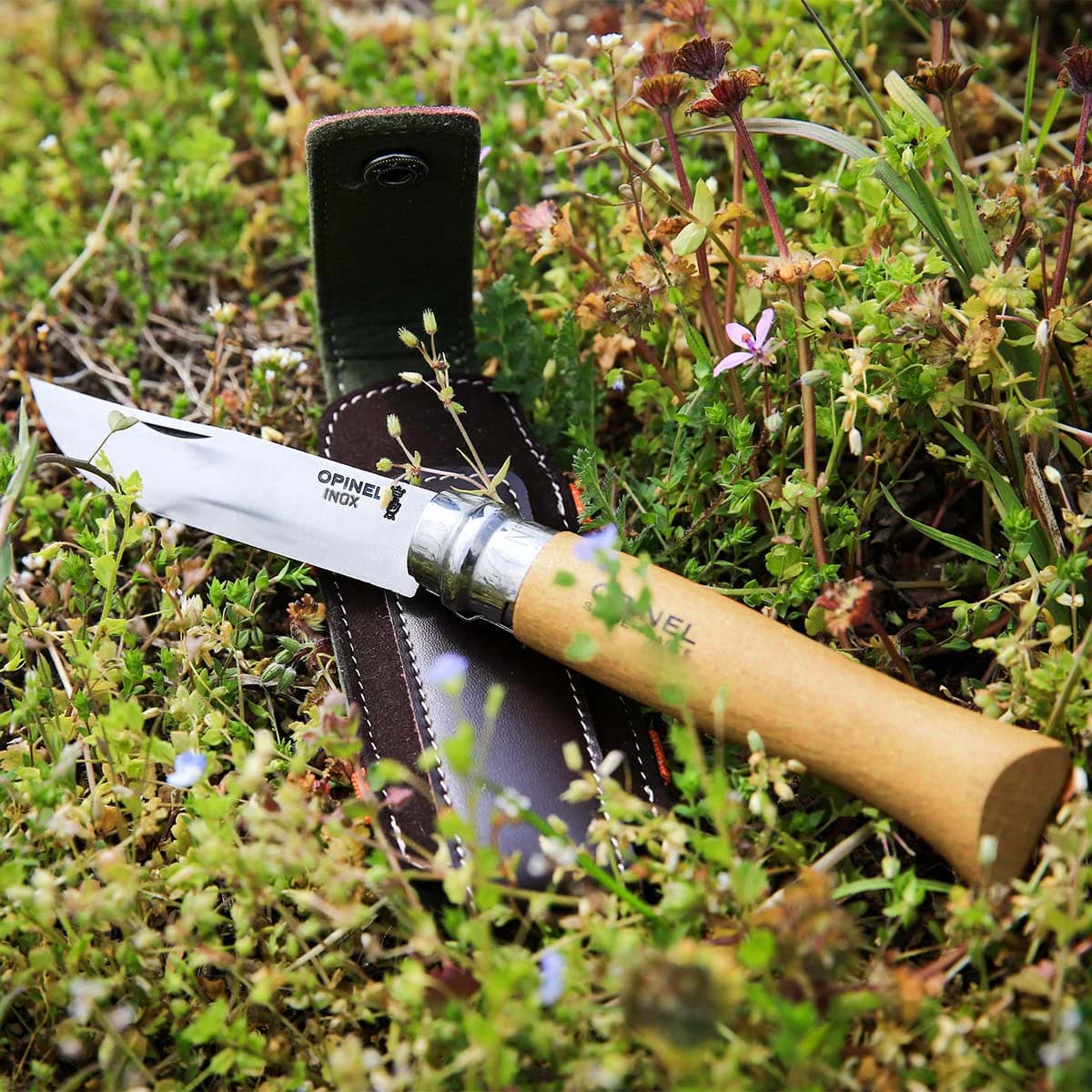 چاقو اپینل 08 استنلس – با غلاف چرم Opinel No.08 Stainless Steel Folding Knife with Sheath — تصویر ۲
