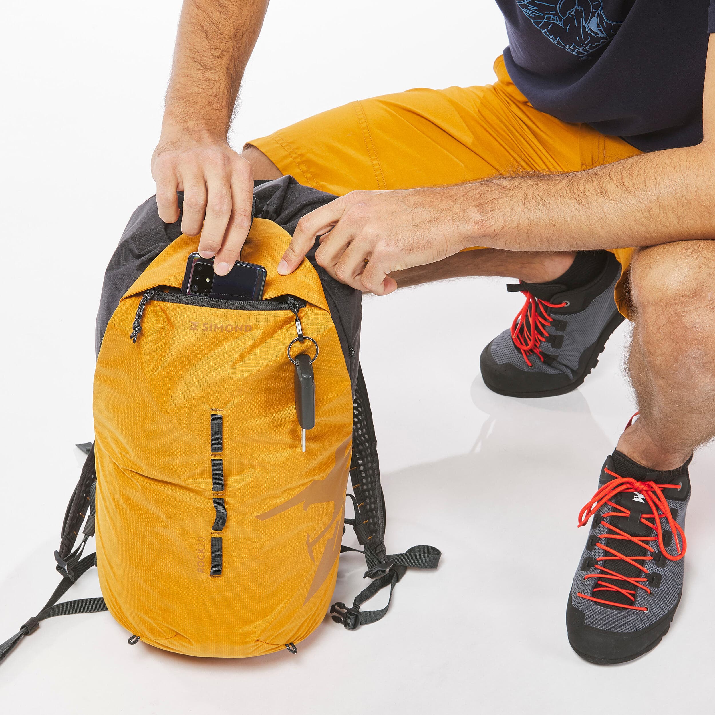 کوله پشتی صخره نوردی سیموند 20 لیتری (پیش خرید) Simond Climbing Backpack – 20 Liter – Tan – Rock — تصویر ۶