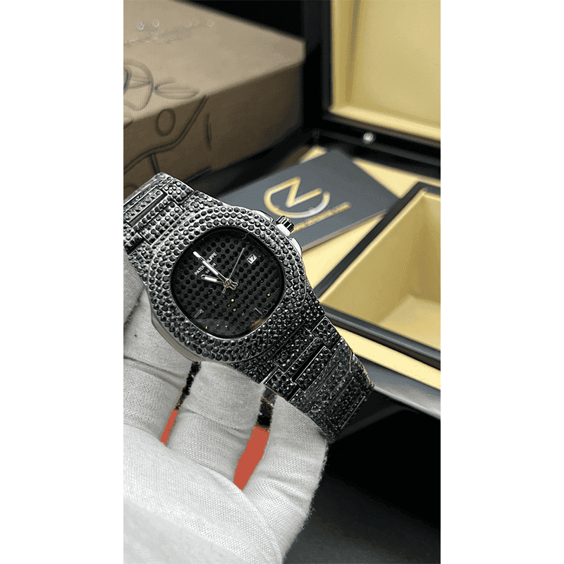 ساعت مچی زنانه و مردانه پتک فیلیپ ناتیلوس مشکی فول نگین Patek Philippe Nautilus Black Full Diamond — تصویر ۲