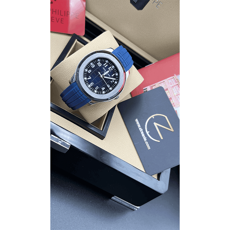 ساعت مچی مردانه پتک فیلیپ آکوانات سیلور آبی صفحه سرمهای Patek Philippe Aquanaut Silver Blue Navy Screen — تصویر ۳