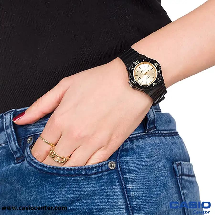 ساعت مچی زنانه کاسیو اصل مدل LRW-200H-9E — تصویر ۴