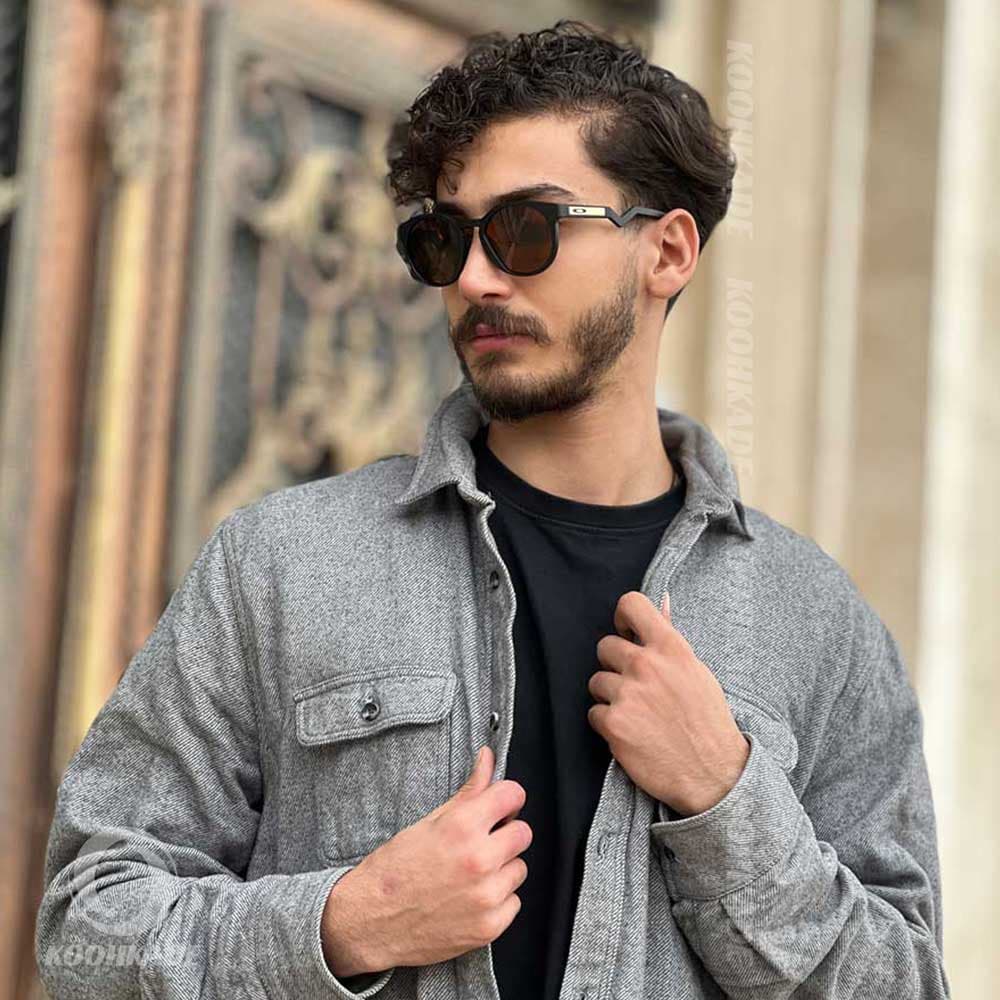 عینک فرم مشکی Oakley HSTN — تصویر ۲