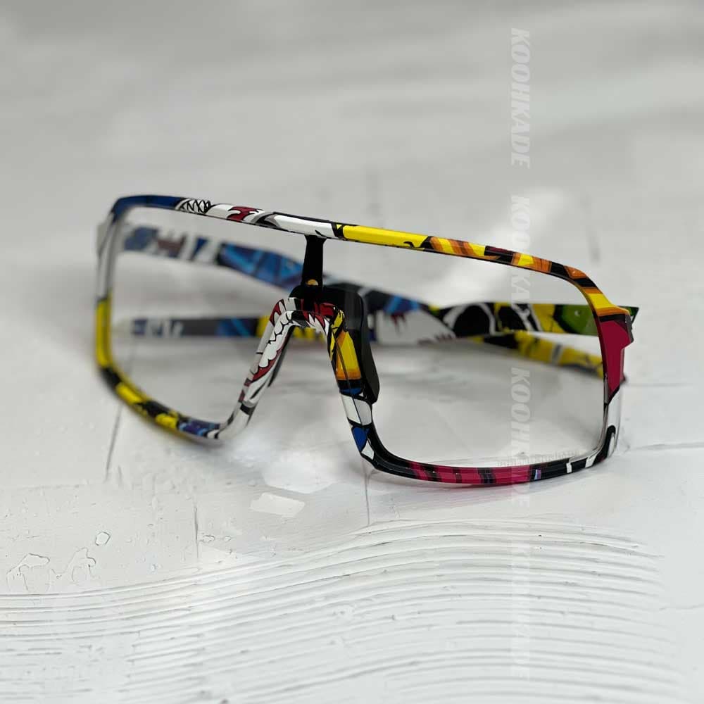 عینک فوتوکرومیک OAKLEY SUTRO فریم سفید صورتی طرحدار — تصویر ۵