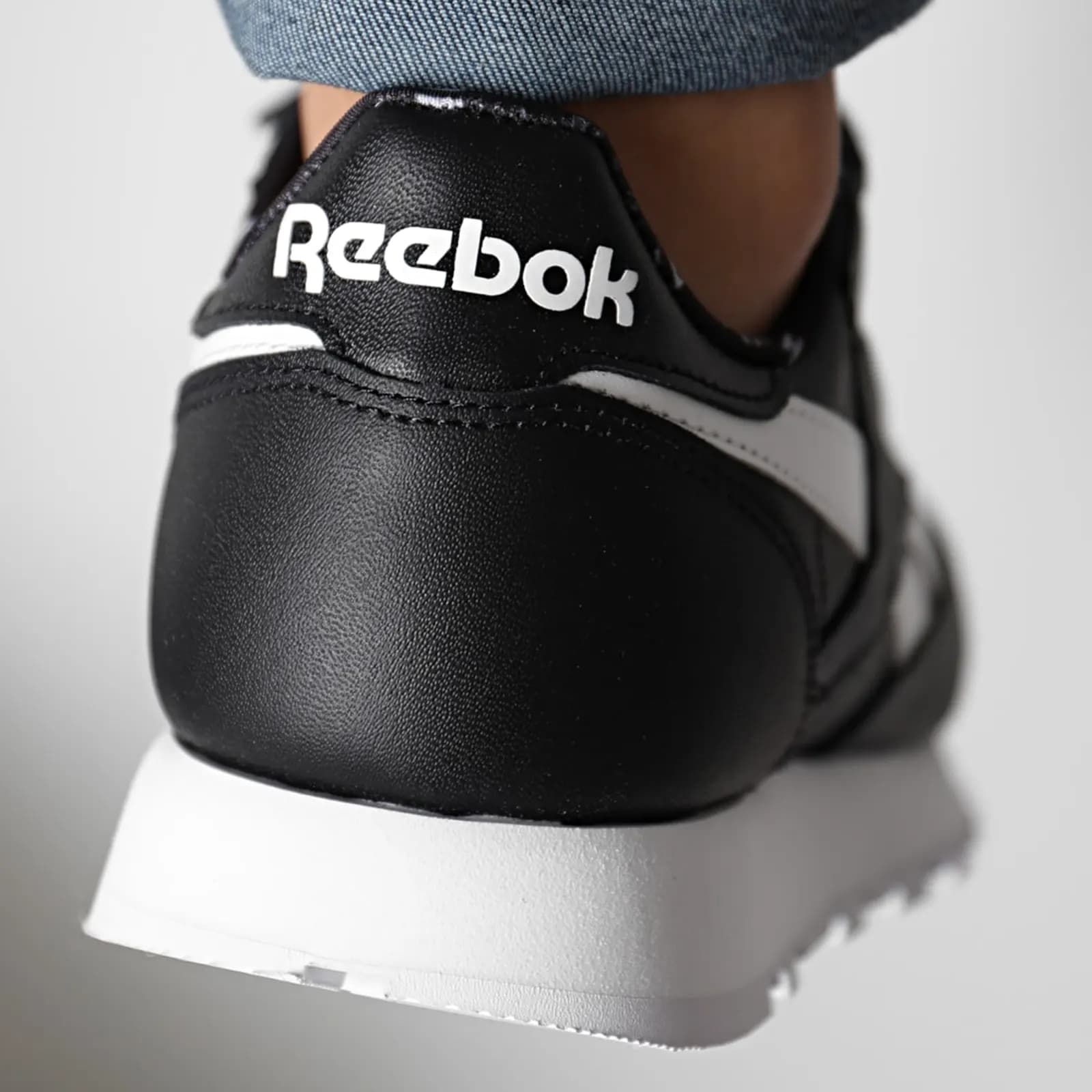 کفش مردانه ریباک مدل Reebok Classic Leather FV9302 — تصویر ۴