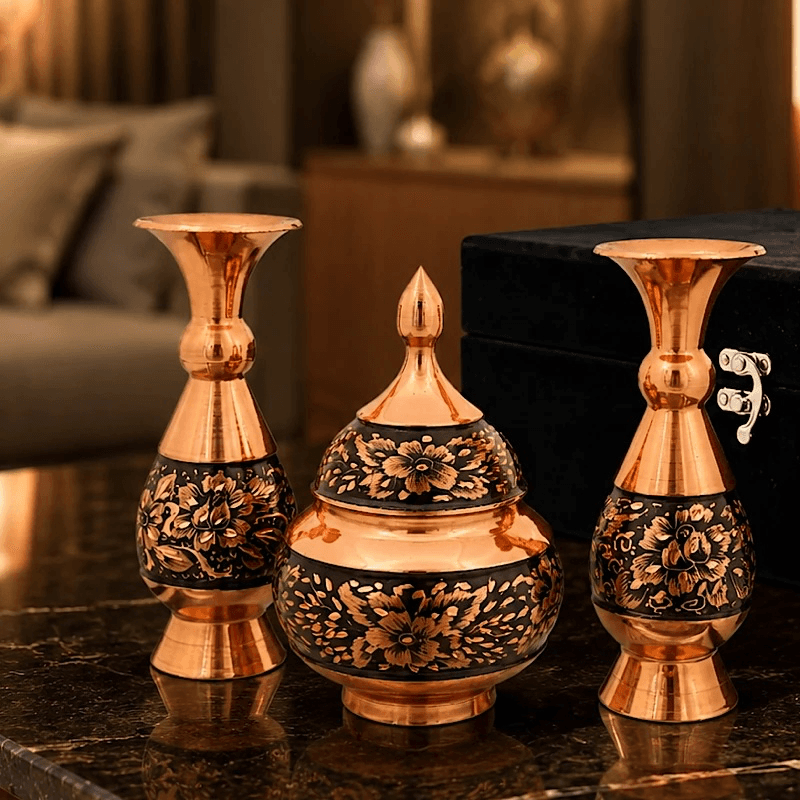 قندان مسی الماس تراش به همراه دوعدد گلدان ۱۶
