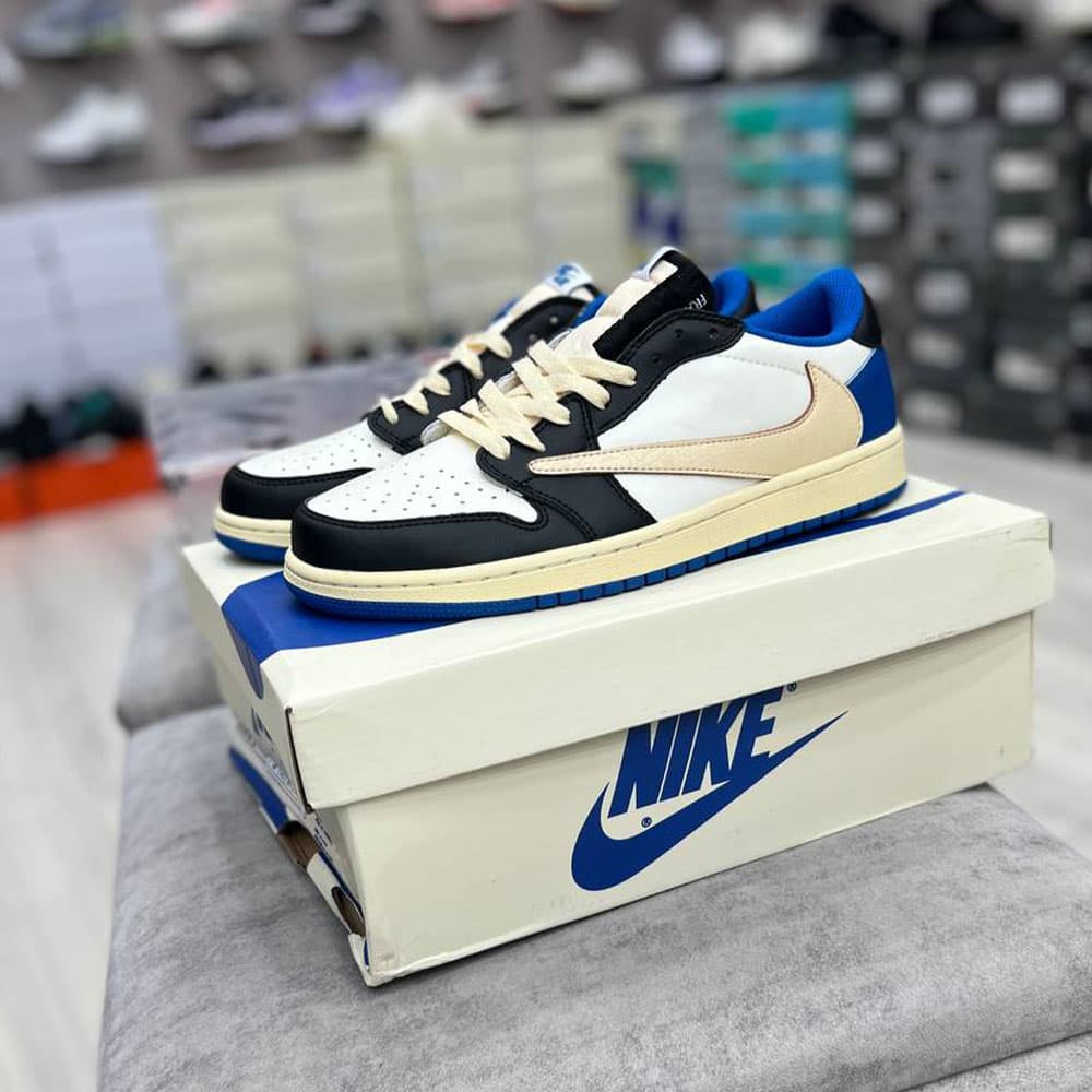 جردن 1 ترویس اسکات حرارتی Nike AIr Jordan 1 LowTravis Scott — تصویر ۲