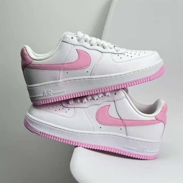 کفش کتونی زنانه نایک ایر فورس 1 صورتی سفید Nike Air Force 1 white pink