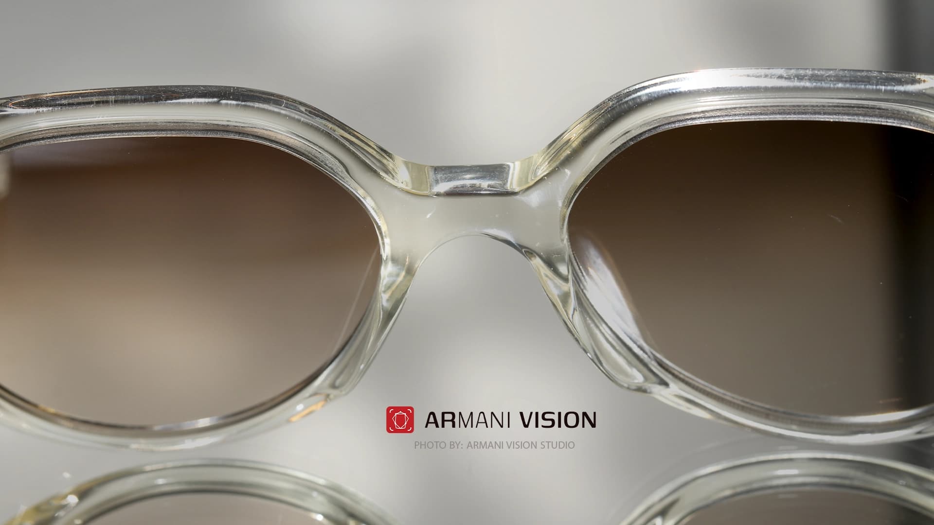 عینک فندی FENDI – FE40083U – 39F — تصویر ۷