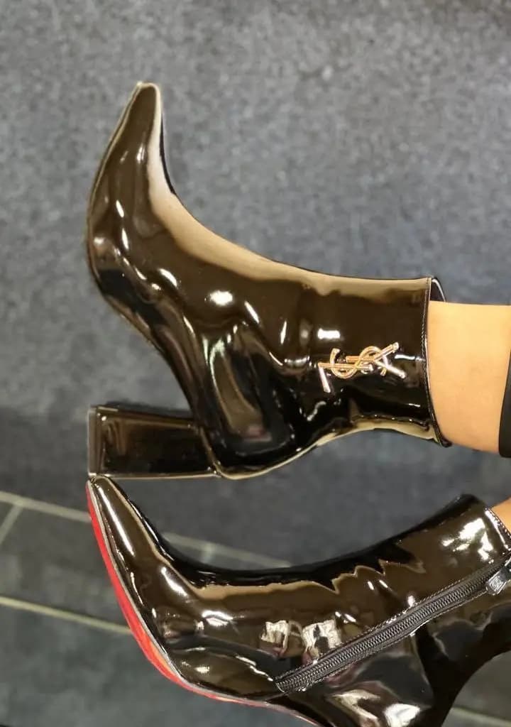 نیم بوت ورنی زنانه پاشنه YSL کد 6227 — تصویر ۲