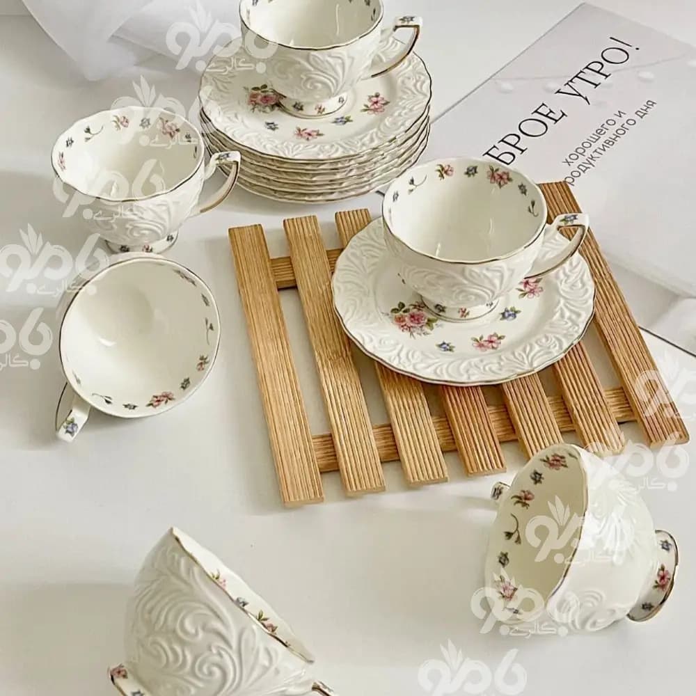 قهوه خوری جعبه دار لب طلا گلدار 104