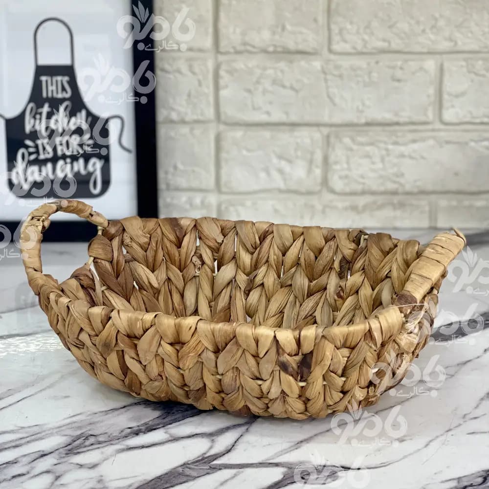 سبد حصیری بیضی 20*30سانت کد33