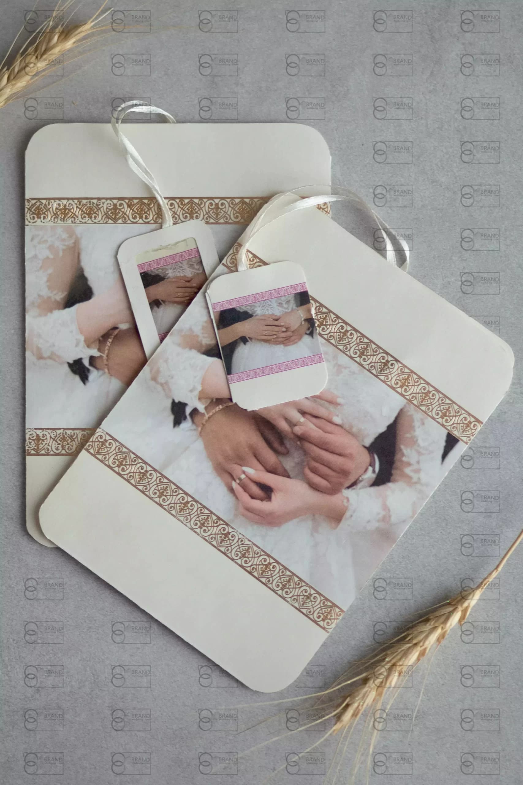 کارت عروسی دست در دست حلقه