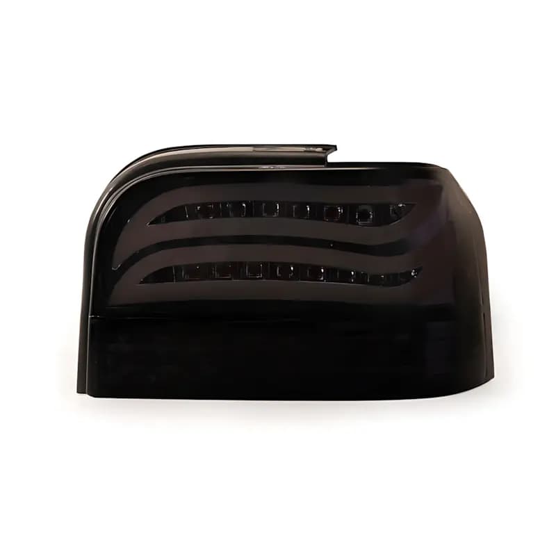 چراغ خطر عقب اسپرت پراید 131 طرح E200 تمام دودی برند انجیکو (NGco)