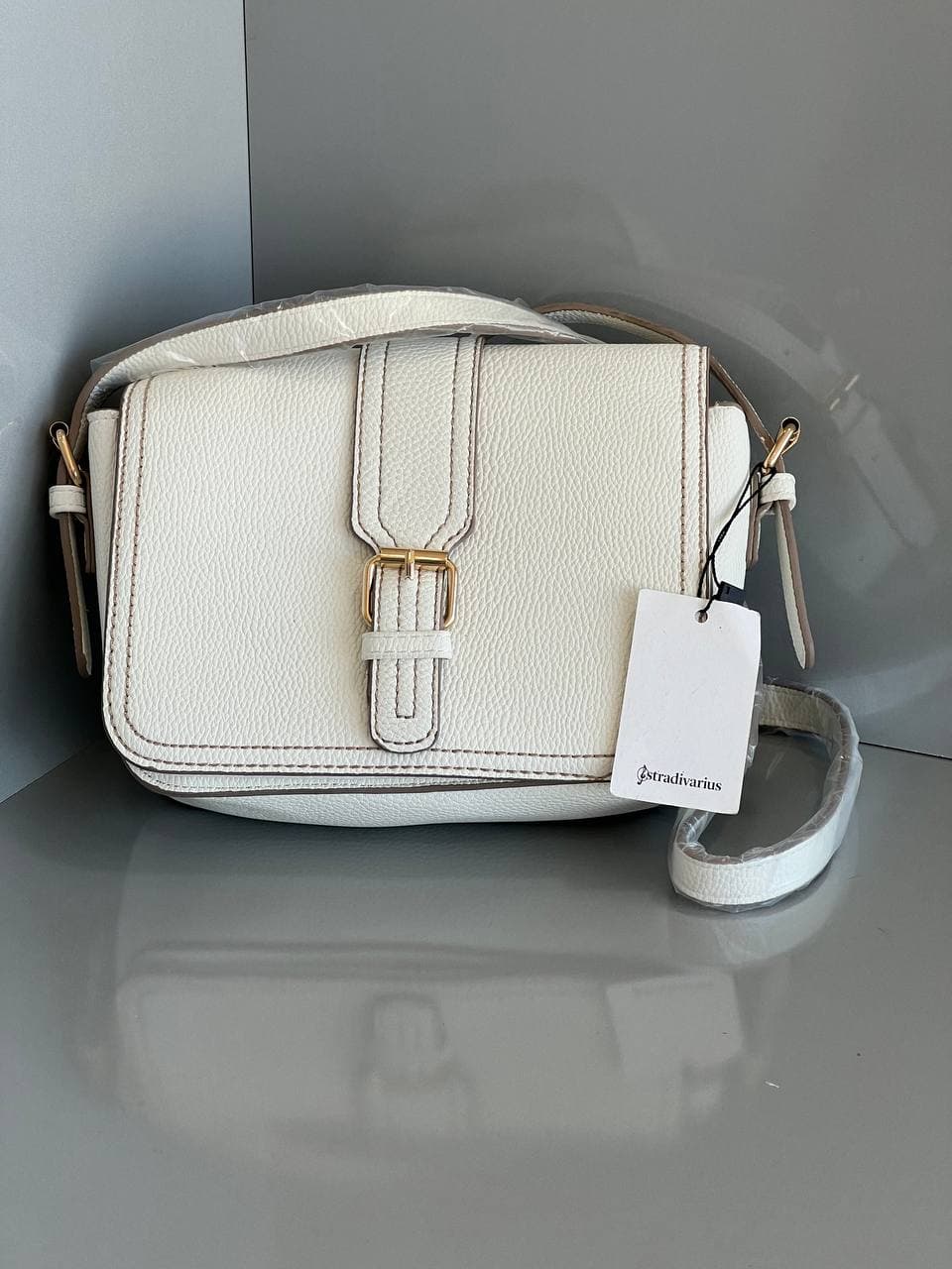 کیف کراس بادی شیری Stradivarius