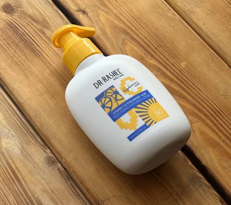 لوسیون ضدآفتاب ویتامین C و آبرسان دکتر راشل SPF50 — تصویر ۶