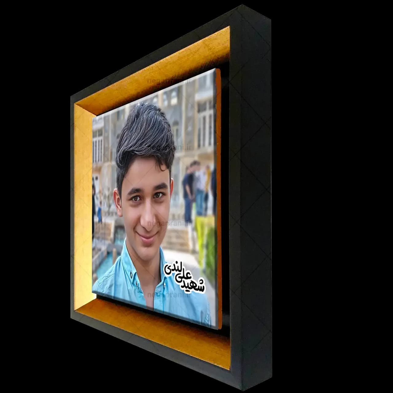 تابلو کاشی شهید علی لندی مدل 2Z74 — تصویر ۲