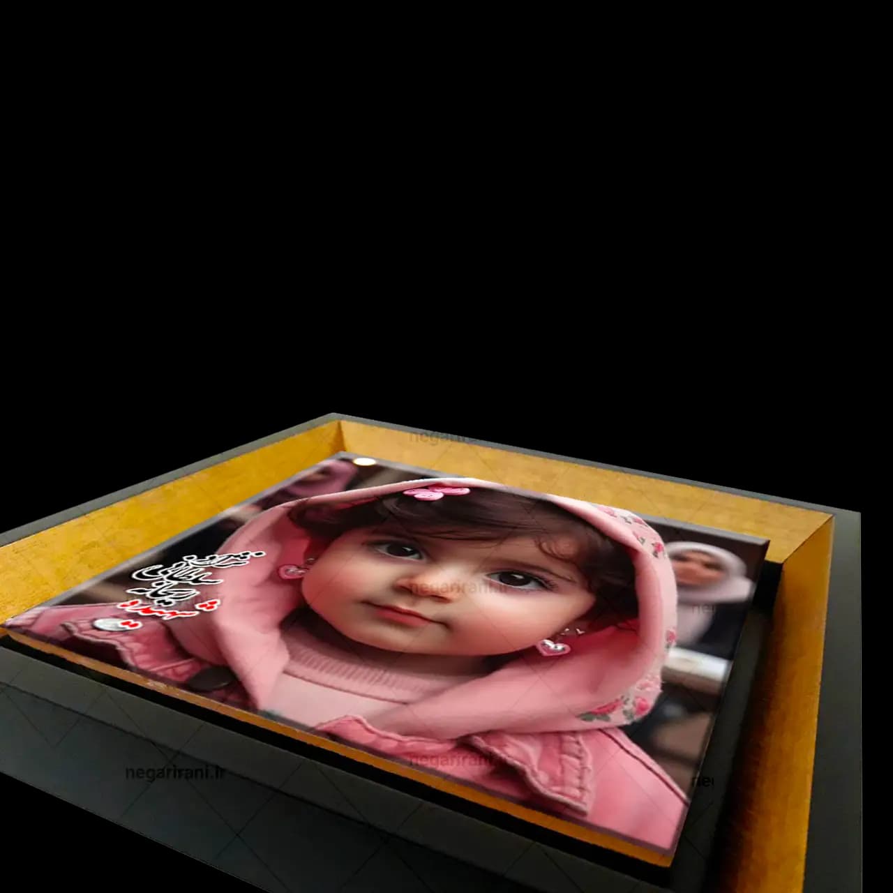 تابلو کاشی شهیده ریحانه سلطانی نژاد مدل 2Z73 — تصویر ۳