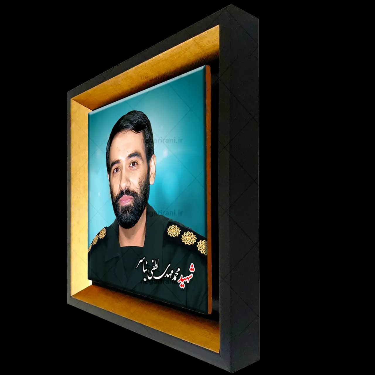 تابلو کاشی شهید محمد مهدی لطفی نیاسر مدل 2Z61 — تصویر ۲