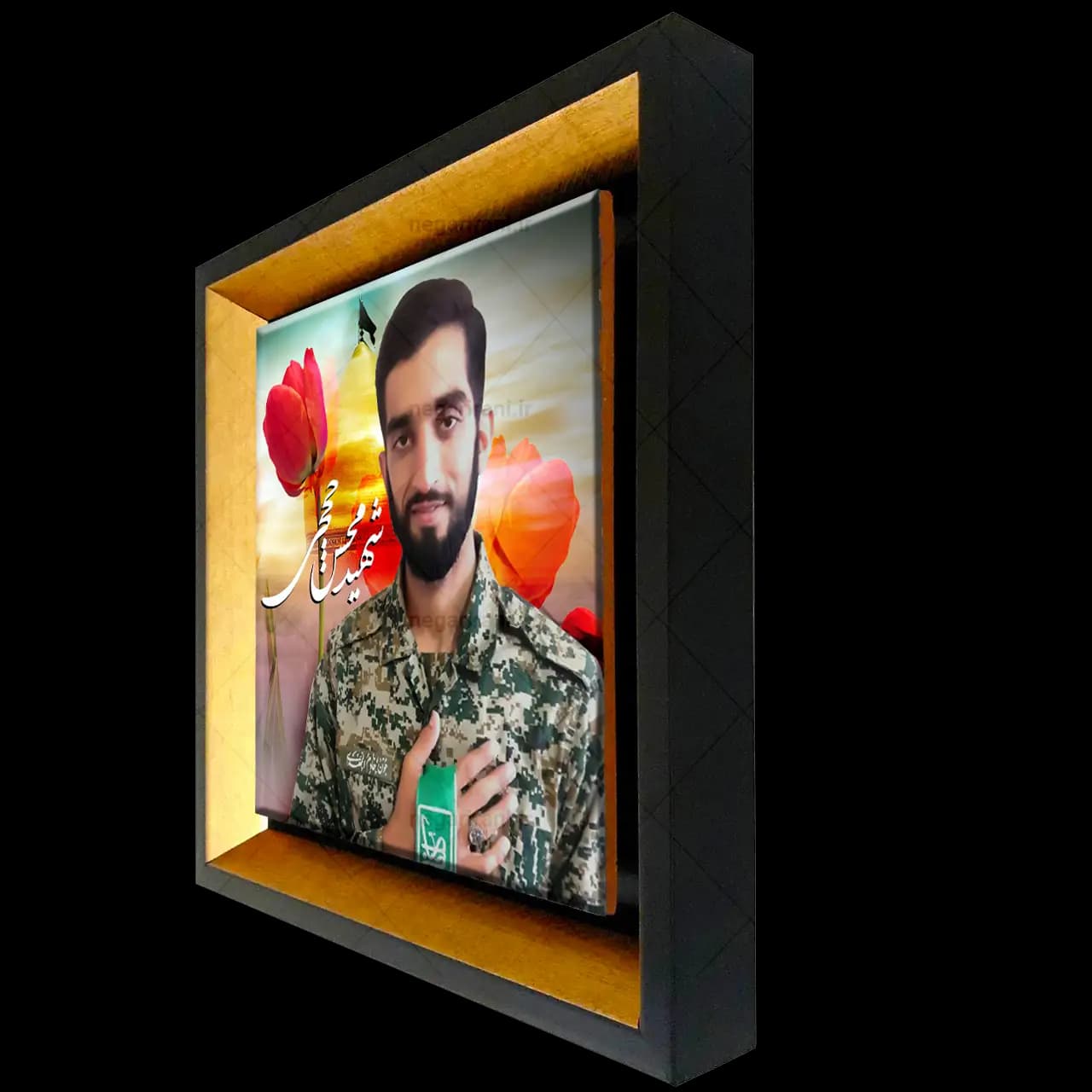 تابلو کاشی شهید محسن حججی مدل 2Z55 — تصویر ۲