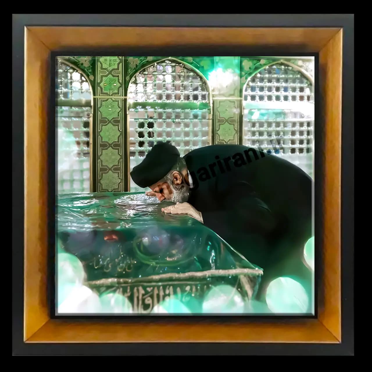 تابلو کاشی شهید رئیسی داخل ظریح امام رضا مدل 2Z48