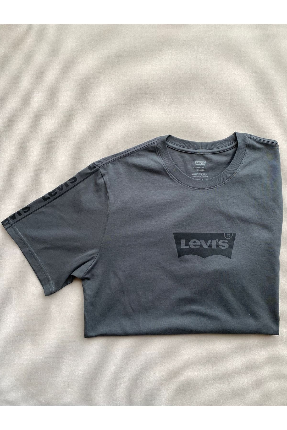 تی شرت لیوایز مردانه خاکستری طرح دار Relaxed/ریلکس Relaxed/ریلکس Daily/روزانه | Levi’s A20820112 TR — تصویر ۲