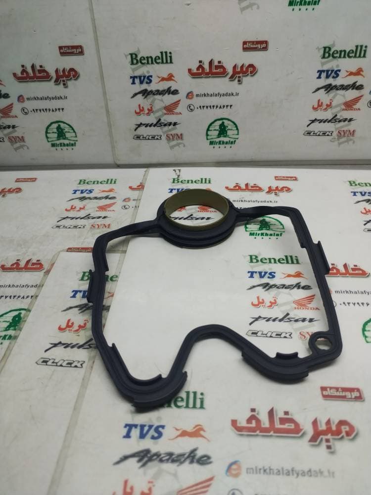 واشر سر (اورنگ) درب سوپاپ فیلر موتور طرح کلیک واریو 160 170 180 و یاماها طرح ایروکس nvx (لبه فلزی)