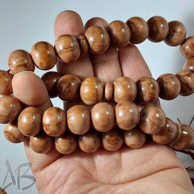 تسبیح کهربای 33 دانه بسیار زیبا کد 894 آقابزرگ — تصویر ۵