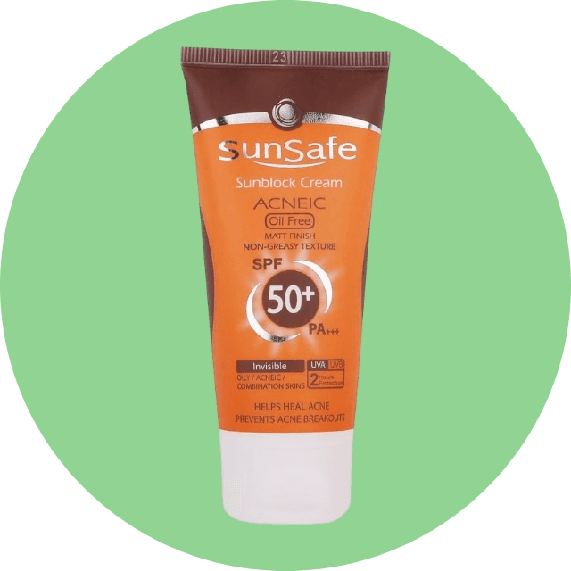 كرم ضد آفتاب فاقد چربی +SPF 50 سان سیف مدل بی رنگ مناسب پوست چرب وآکنه دار حجم 50 میلی لیتر