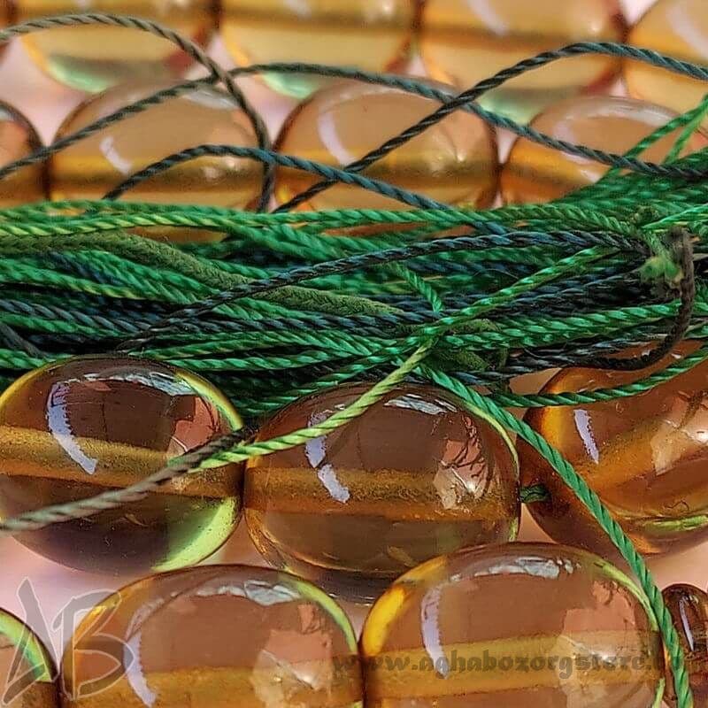تسبیح سندلوس اصل بودار 33 دانه تراش بیضی درشت کد 753 — تصویر ۳
