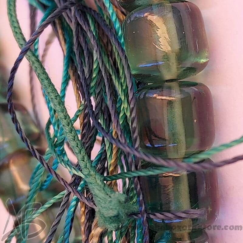 تسبیح سندلوس اصل 47 دانه معطر استوانه ای کد 724 — تصویر ۲