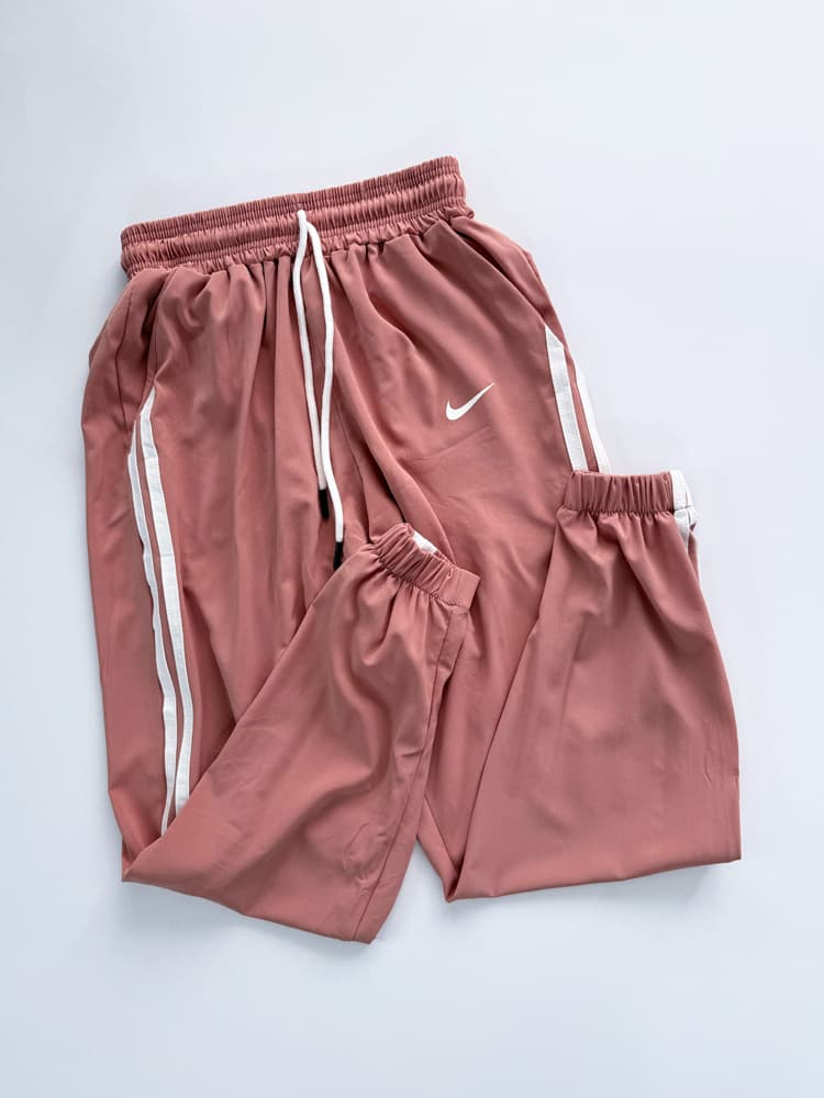 شلوار اسلش زنانه آیرو دو خط نایکی Nike — تصویر ۶