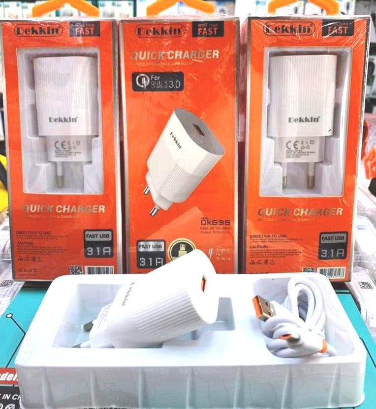 شارژر اورجینال سوپر فست 3 آمپر Dekkin DK635 — تصویر ۲