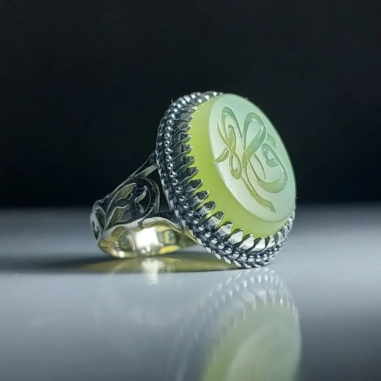 انگشتر عقیق سبز مردانه با حکاکی یا فاطمه (س)؛ نماد ارادت و آرامش کد 4249 — تصویر ۳