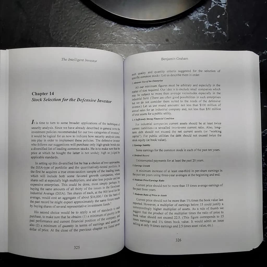 کتاب The Intelligent Investor, Revised Edition اثر Benjamin Graham انتشارات HarperCollins کد B20395 — تصویر ۲