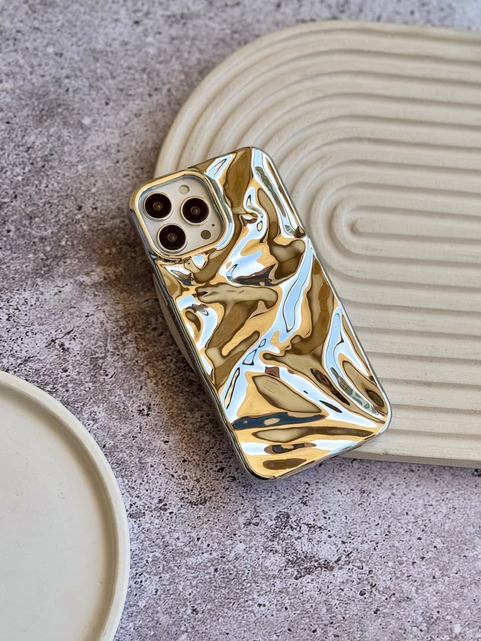 قاب گوشی Silver Mirror — تصویر ۲
