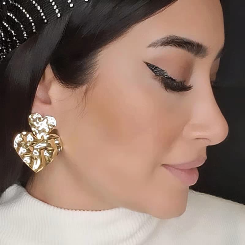 گوشواره میخی دخترانه فشن زارا طرح قلب آویز طلایی