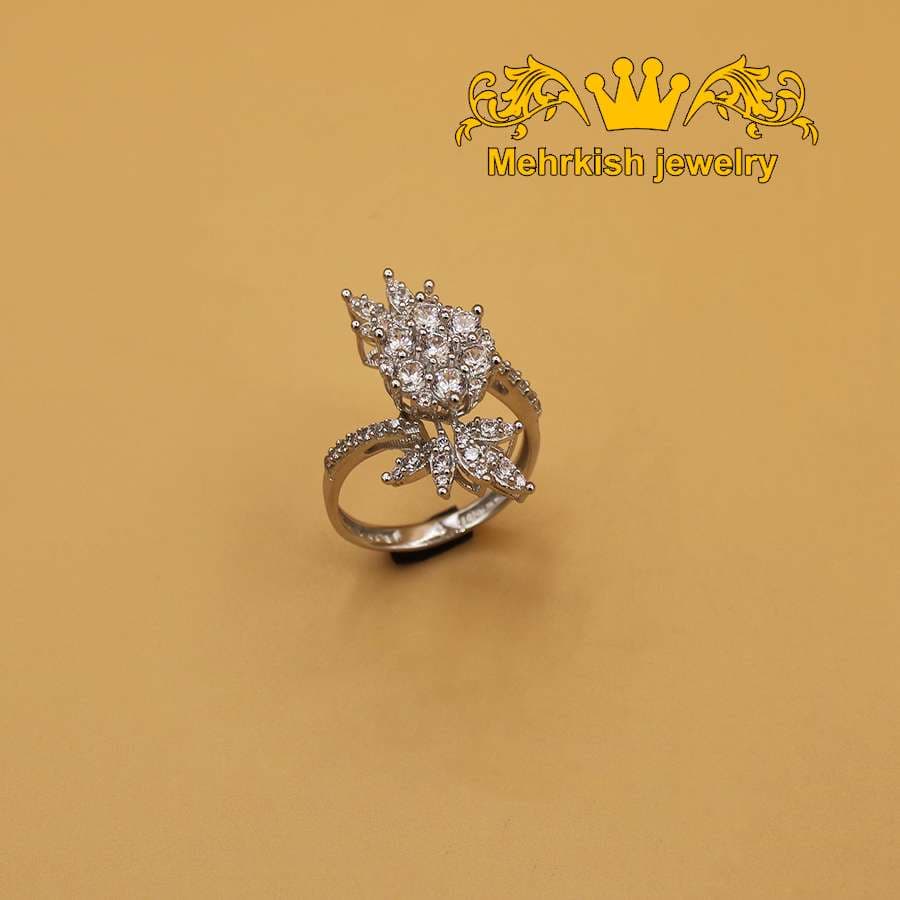 انگشتر اونیکس زنانه طلای ۱۸ عیار نگین اتمی کد 3088
