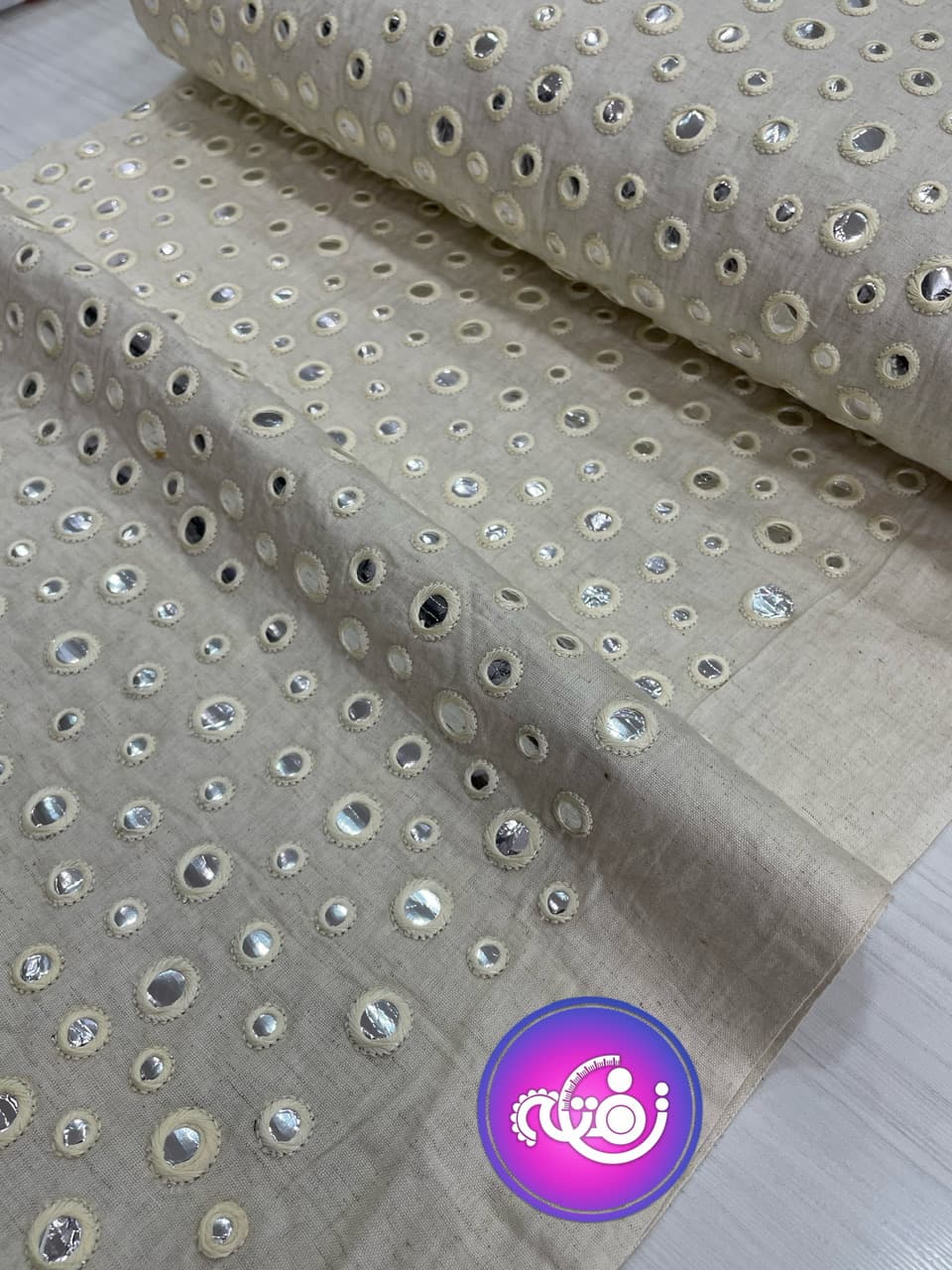 لینن آینه دوزی — تصویر ۴
