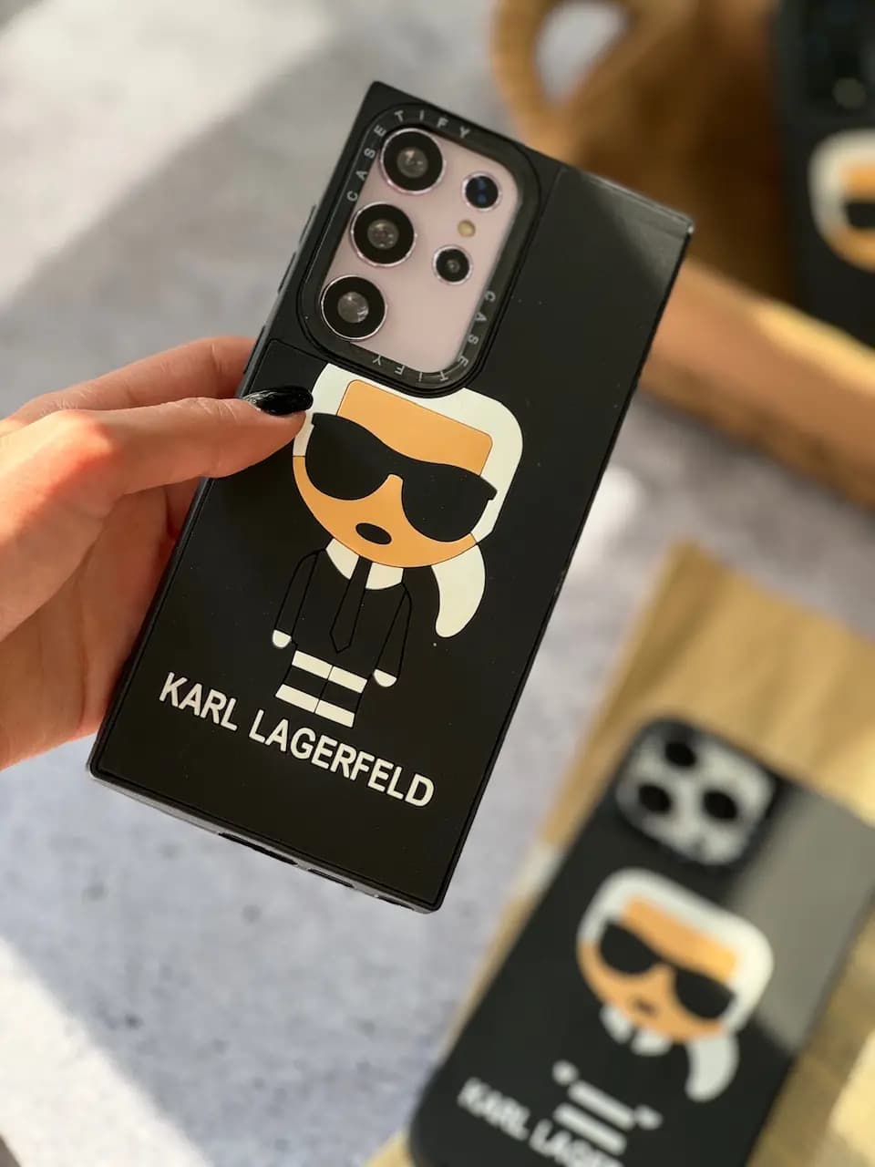 قاب Karl Lagerfeld آیفون ، سامسونگ ، شیائومی