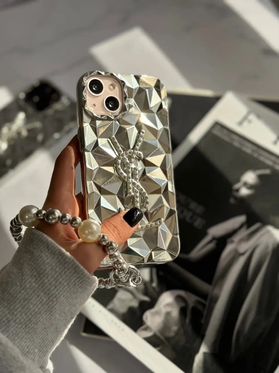 قاب Silver YSL با آویز (کدC1477) — تصویر ۴