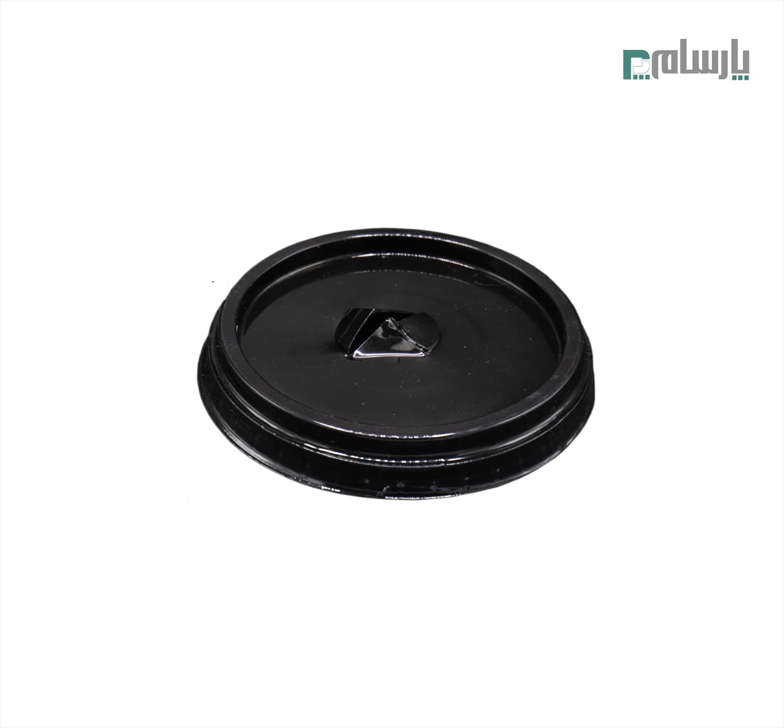 لیوان یکبار مصرف کلاسیک 550 سی سی درب تخت دهانه 95 مشکی پانچ دار — تصویر ۶
