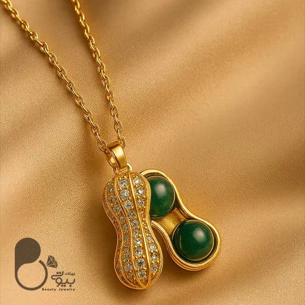 گردنبند پینات زمردی